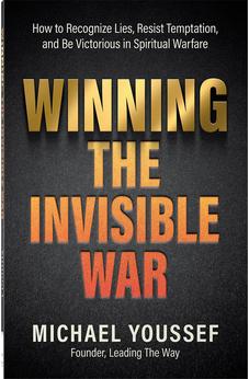 Winning the Invisible War: How to Recognize Lies, Resist Temptation, and Be Victorious in Spiritual Warfare 9780736992664