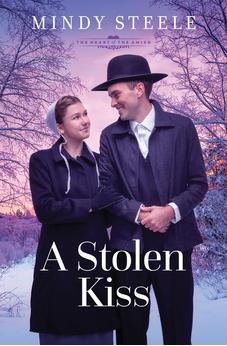 A Stolen Kiss: Volume 7 (The Heart of the Amish), Book 6 of 11 9781636099934